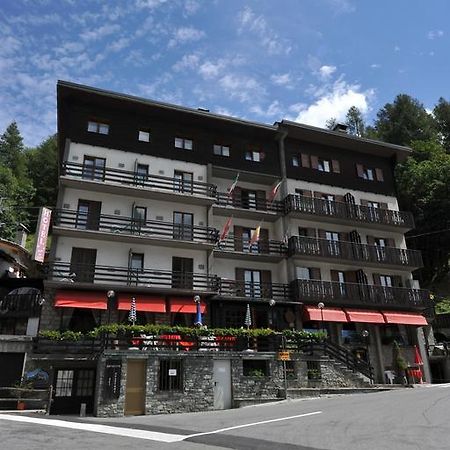 Hotel Etoile De Neige Valtournenche Exterior foto