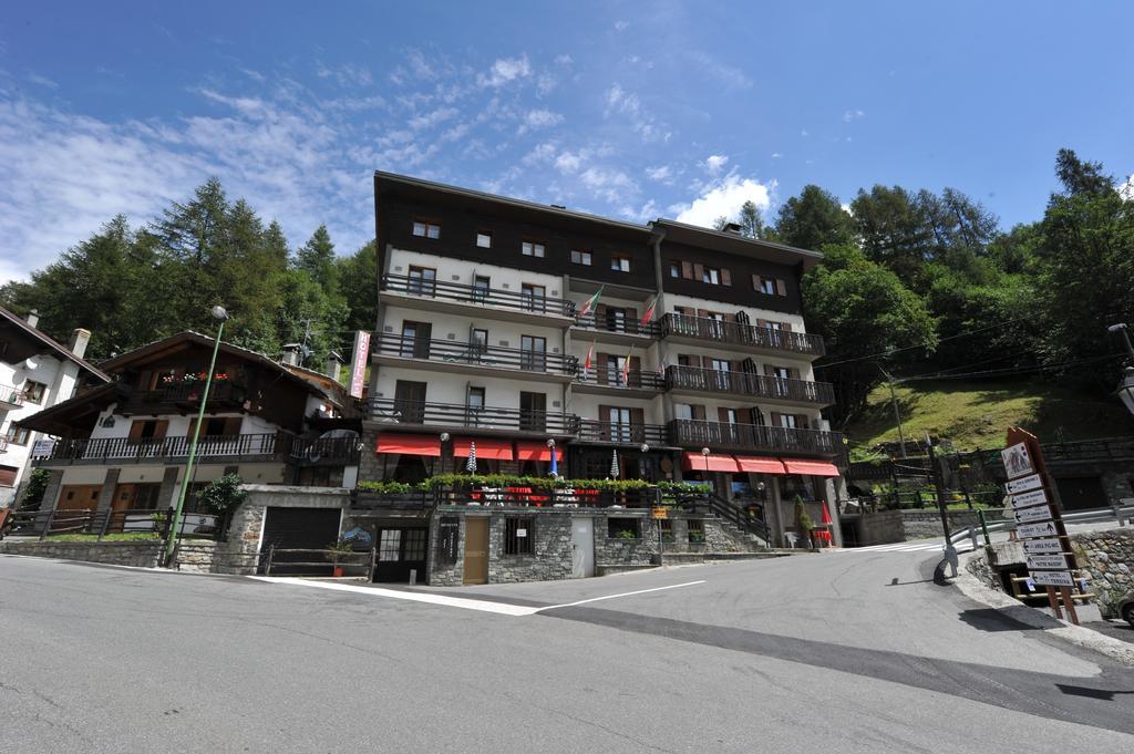 Hotel Etoile De Neige Valtournenche Exterior foto